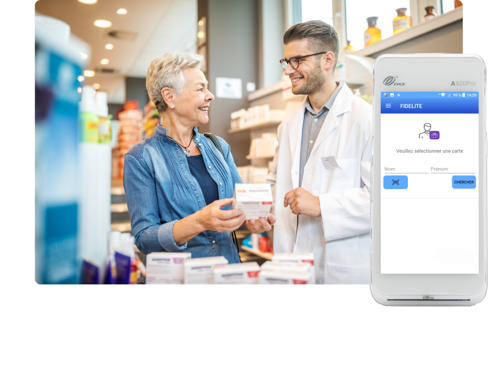 Pharmacien en discussion avec une patiente