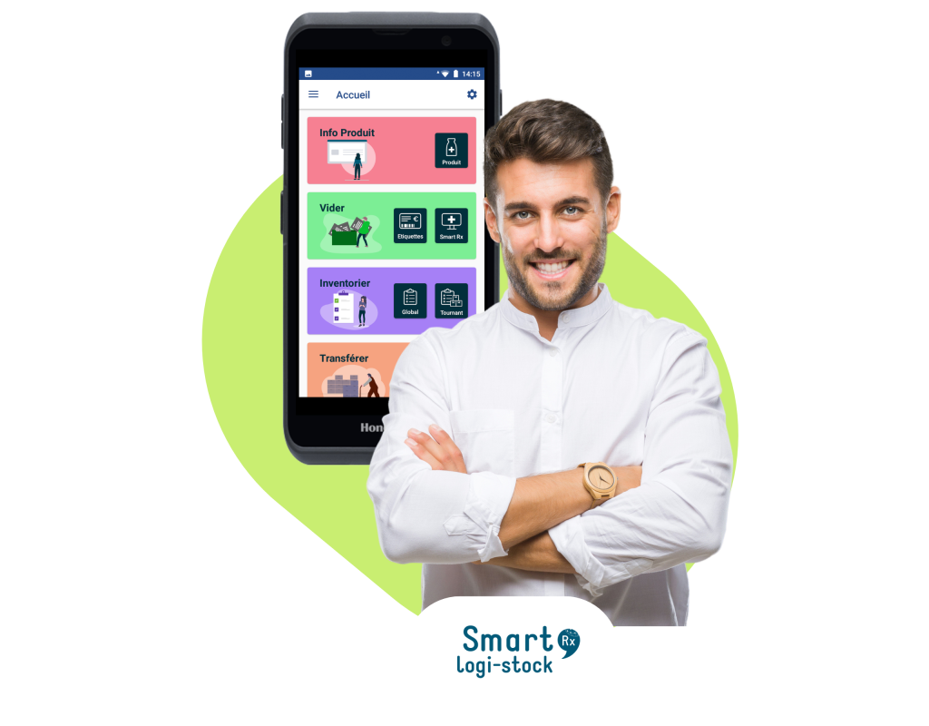 Homme en chemise blanche les bras croisés avec un appareil smart rx logi-stock en arrière plan