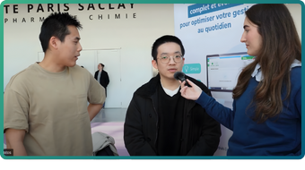 Etudiants en interview à la faculté de pharmacie de Saclay