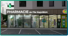 Devanture de la pharmacie de l'Ile Napoleon à Rixheim