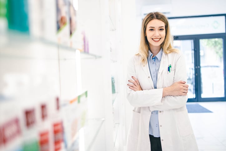 Remplaçante en pharmacie dans un rayon de pharmacie